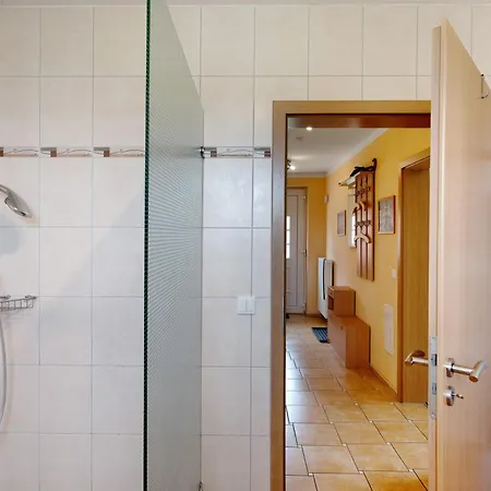 Grosses Mit Seeblick *