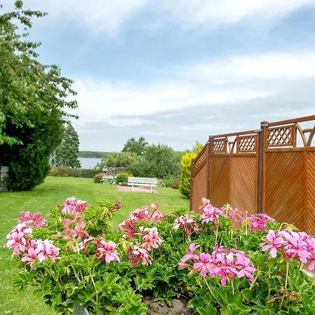 Grosses Mit Seeblick