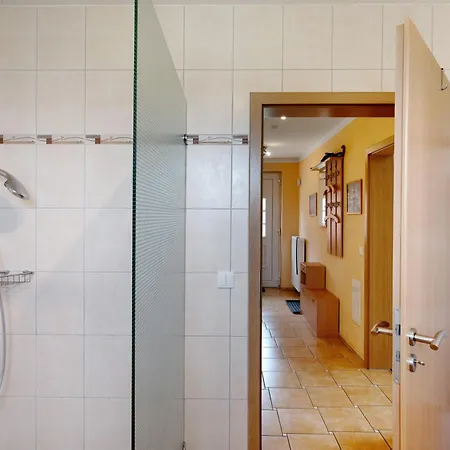 Grosses Mit Seeblick Vakantiehuis *